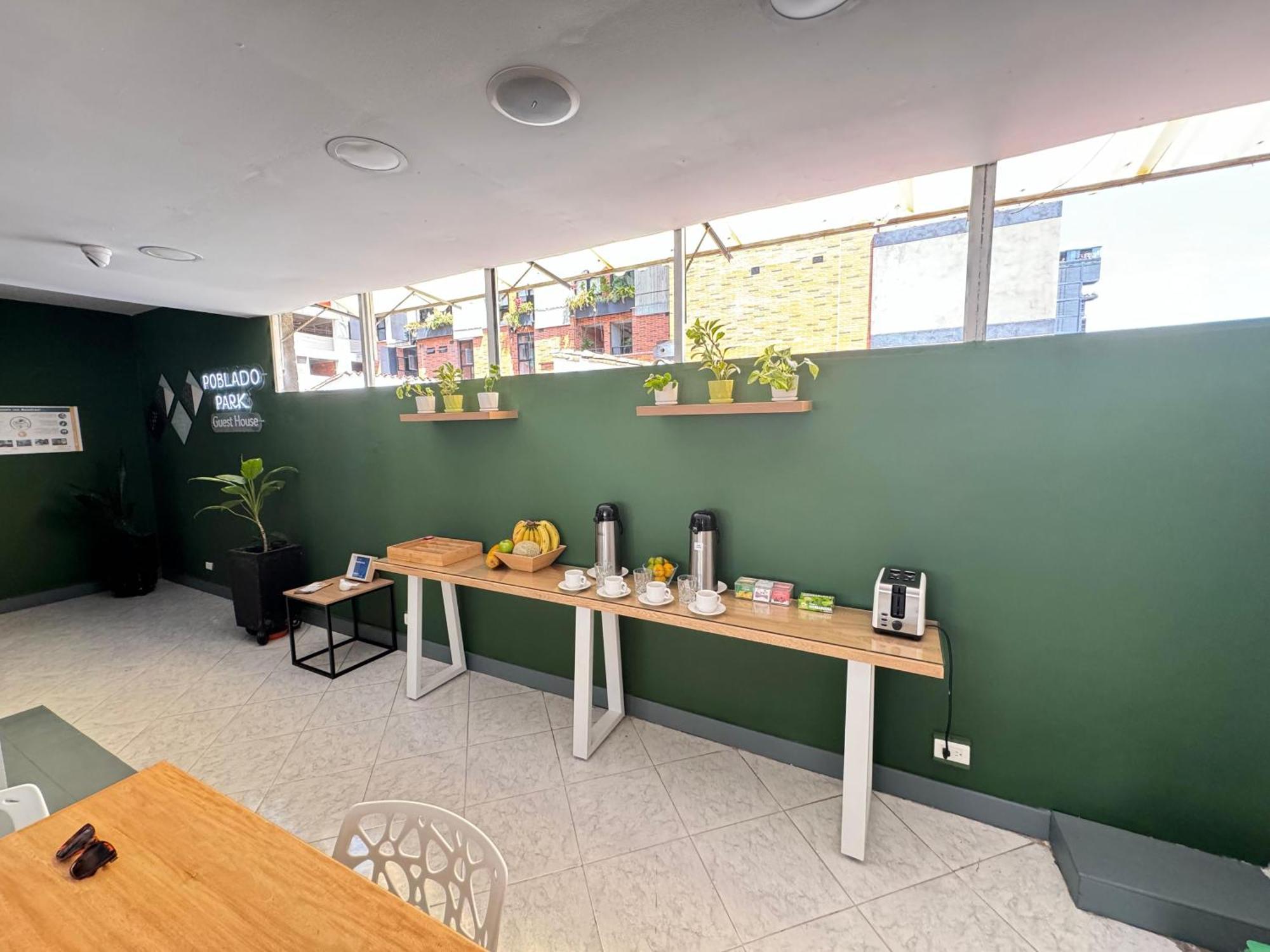 Poblado Park Guest House Medellín Zewnętrze zdjęcie