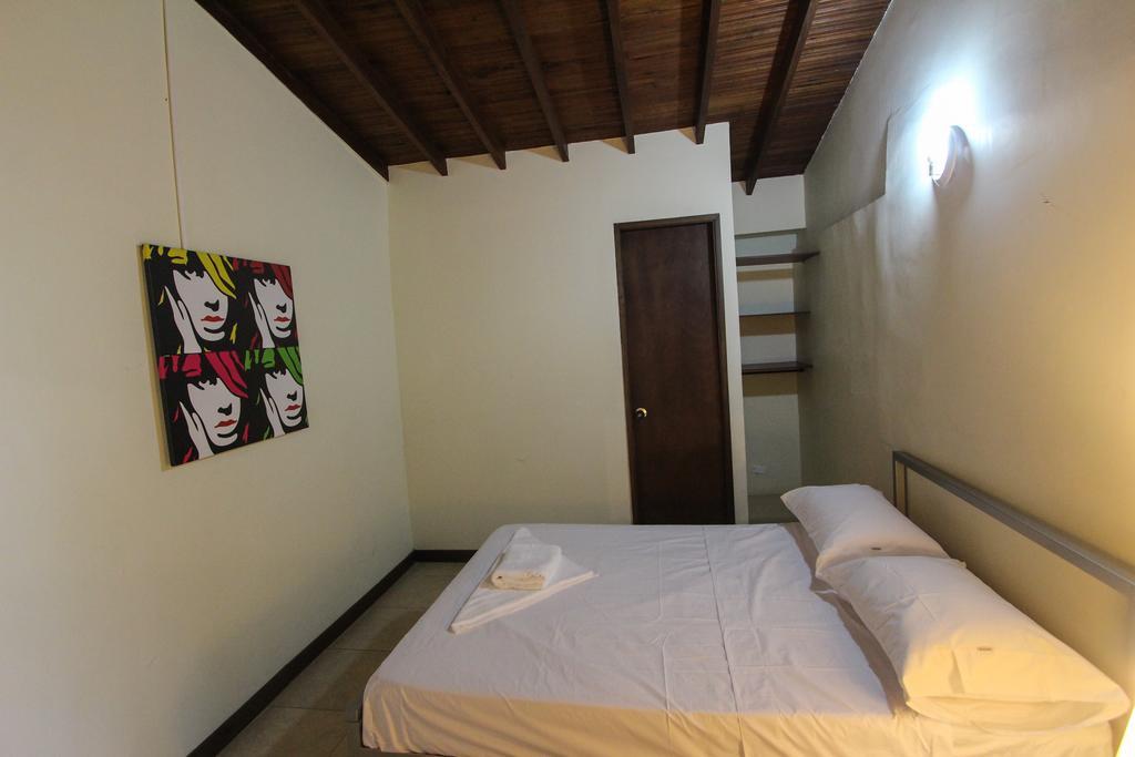 Poblado Park Guest House Medellín Zewnętrze zdjęcie